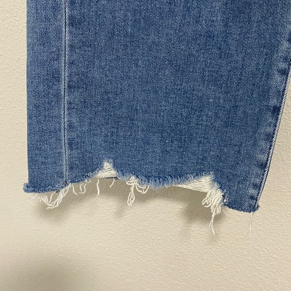 Women’s Hidden Jeans. - Picture 3 of 4